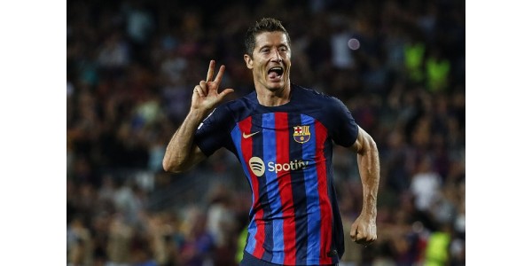 Robert Lewandowski erzielt Champions-League-Tor beim FC Barcelona